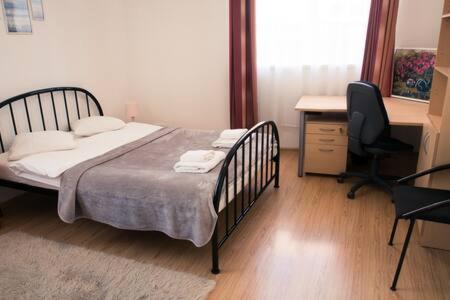 Town Hall 3 Bedroom Apartment Vilnius Luaran gambar