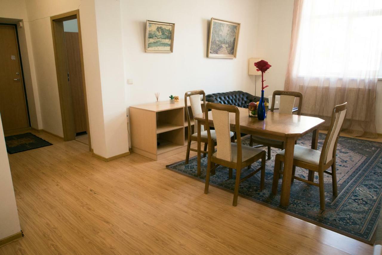 Town Hall 3 Bedroom Apartment Vilnius Luaran gambar