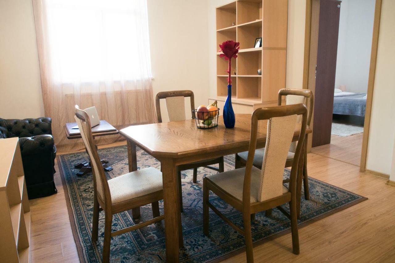 Town Hall 3 Bedroom Apartment Vilnius Luaran gambar